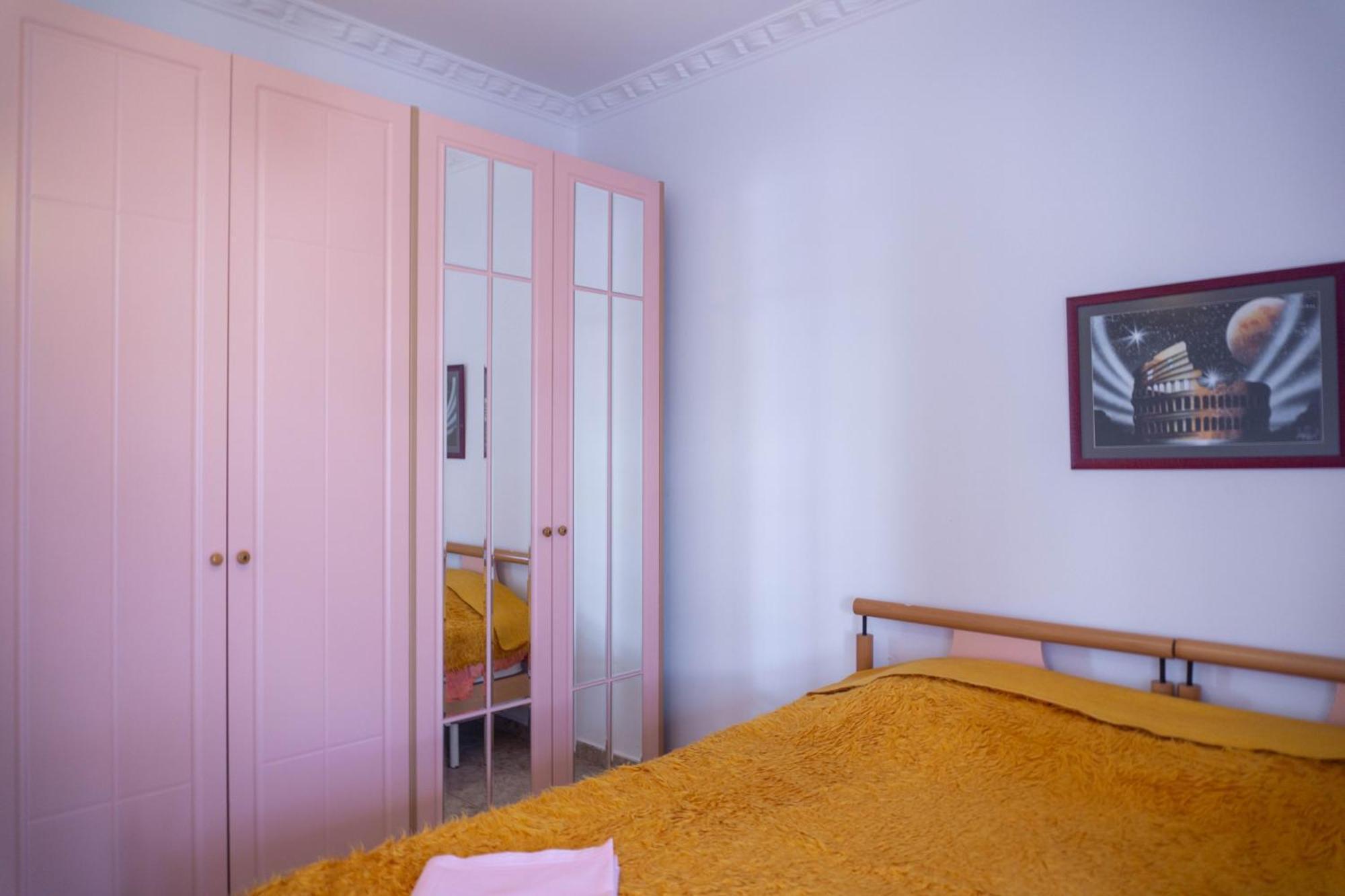 Bllok Bright Private Bedrooms With Private Bathroom On Shared Apartment Тирана Екстериор снимка