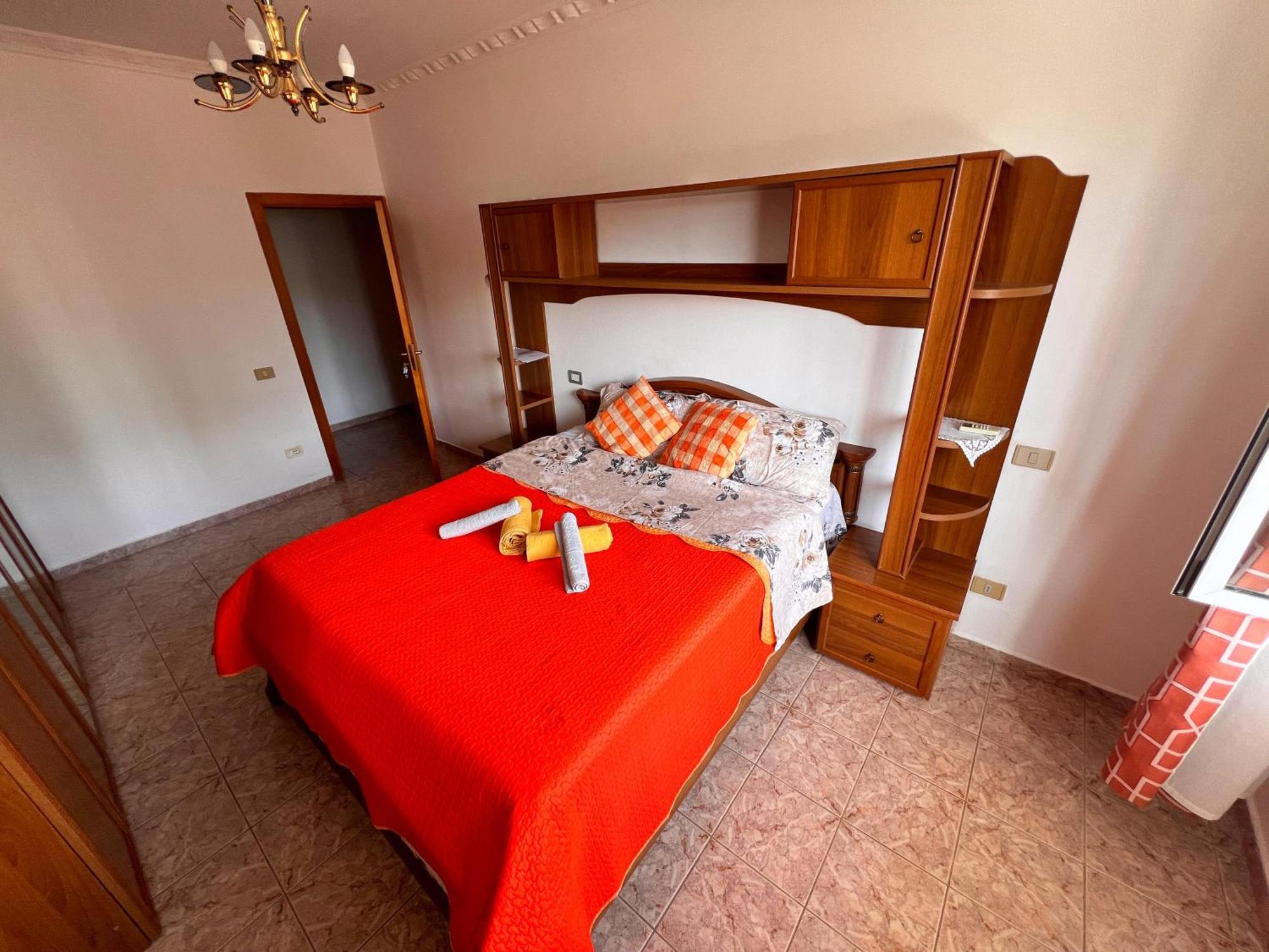 Bllok Bright Private Bedrooms With Private Bathroom On Shared Apartment Тирана Екстериор снимка