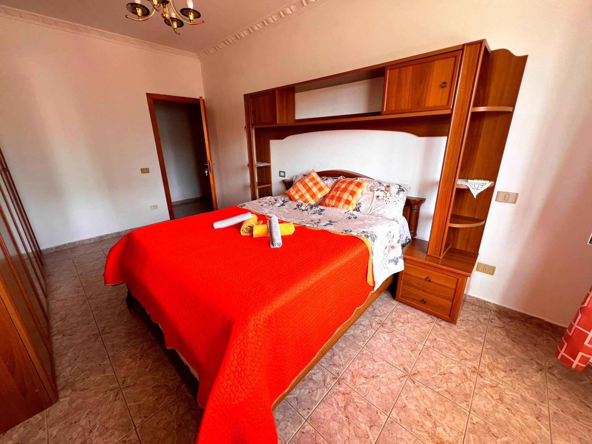 Bllok Bright Private Bedrooms With Private Bathroom On Shared Apartment Тирана Екстериор снимка